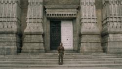 extant_GameOfThrones_5x02-TheHouseOfBlackAndWhite_0513