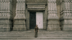 extant_GameOfThrones_5x02-TheHouseOfBlackAndWhite_0515