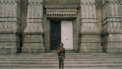 extant_GameOfThrones_5x02-TheHouseOfBlackAndWhite_0519