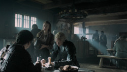 extant_GameOfThrones_5x02-TheHouseOfBlackAndWhite_0570