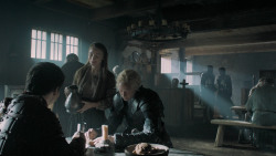 extant_GameOfThrones_5x02-TheHouseOfBlackAndWhite_0571