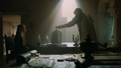extant_GameOfThrones_5x02-TheHouseOfBlackAndWhite_1403