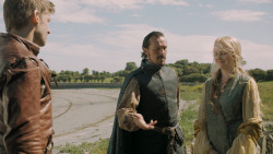 extant_GameOfThrones_5x02-TheHouseOfBlackAndWhite_1835