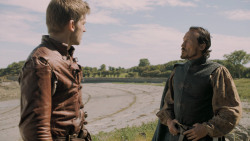extant_GameOfThrones_5x02-TheHouseOfBlackAndWhite_1872