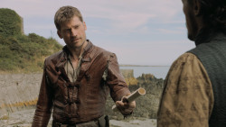 extant_GameOfThrones_5x02-TheHouseOfBlackAndWhite_1890