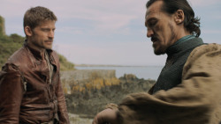 extant_GameOfThrones_5x02-TheHouseOfBlackAndWhite_1895
