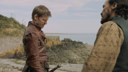 extant_GameOfThrones_5x02-TheHouseOfBlackAndWhite_1915