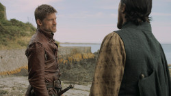 extant_GameOfThrones_5x02-TheHouseOfBlackAndWhite_1935