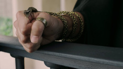 extant_GameOfThrones_5x02-TheHouseOfBlackAndWhite_1961