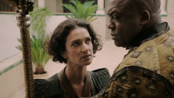 extant_GameOfThrones_5x02-TheHouseOfBlackAndWhite_2034