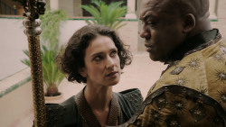 extant_GameOfThrones_5x02-TheHouseOfBlackAndWhite_2035