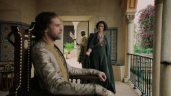 extant_GameOfThrones_5x02-TheHouseOfBlackAndWhite_2046