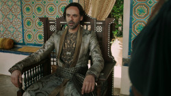 extant_GameOfThrones_5x02-TheHouseOfBlackAndWhite_2058