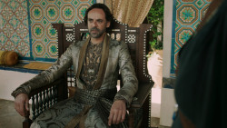 extant_GameOfThrones_5x02-TheHouseOfBlackAndWhite_2059