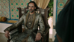 extant_GameOfThrones_5x02-TheHouseOfBlackAndWhite_2060