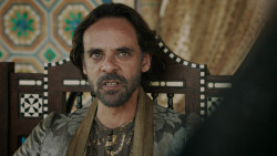 extant_GameOfThrones_5x02-TheHouseOfBlackAndWhite_2071