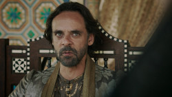 extant_GameOfThrones_5x02-TheHouseOfBlackAndWhite_2074