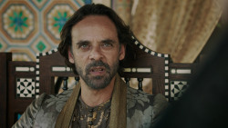 extant_GameOfThrones_5x02-TheHouseOfBlackAndWhite_2087