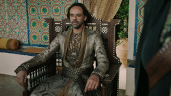 extant_GameOfThrones_5x02-TheHouseOfBlackAndWhite_2108
