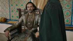 extant_GameOfThrones_5x02-TheHouseOfBlackAndWhite_2165