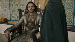 extant_GameOfThrones_5x02-TheHouseOfBlackAndWhite_2166