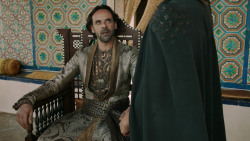extant_GameOfThrones_5x02-TheHouseOfBlackAndWhite_2180