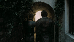 extant_GameOfThrones_5x02-TheHouseOfBlackAndWhite_2249