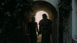 extant_GameOfThrones_5x02-TheHouseOfBlackAndWhite_2252