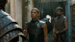 extant_GameOfThrones_5x02-TheHouseOfBlackAndWhite_2299