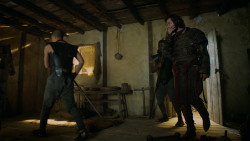 extant_GameOfThrones_5x02-TheHouseOfBlackAndWhite_2320
