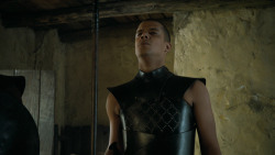 extant_GameOfThrones_5x02-TheHouseOfBlackAndWhite_2370