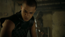 extant_GameOfThrones_5x02-TheHouseOfBlackAndWhite_2416