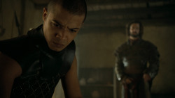 extant_GameOfThrones_5x02-TheHouseOfBlackAndWhite_2427