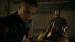 extant_GameOfThrones_5x02-TheHouseOfBlackAndWhite_2430