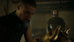 extant_GameOfThrones_5x02-TheHouseOfBlackAndWhite_2431