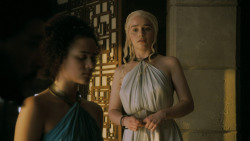 extant_GameOfThrones_5x02-TheHouseOfBlackAndWhite_2451