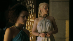extant_GameOfThrones_5x02-TheHouseOfBlackAndWhite_2452