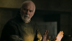 extant_GameOfThrones_5x02-TheHouseOfBlackAndWhite_2457