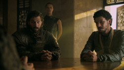 extant_GameOfThrones_5x02-TheHouseOfBlackAndWhite_2467