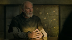 extant_GameOfThrones_5x02-TheHouseOfBlackAndWhite_2471
