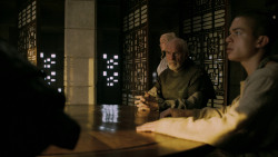 extant_GameOfThrones_5x02-TheHouseOfBlackAndWhite_2488