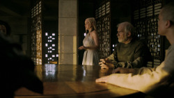 extant_GameOfThrones_5x02-TheHouseOfBlackAndWhite_2491