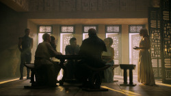 extant_GameOfThrones_5x02-TheHouseOfBlackAndWhite_2493