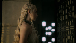 extant_GameOfThrones_5x02-TheHouseOfBlackAndWhite_2521