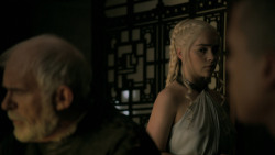 extant_GameOfThrones_5x02-TheHouseOfBlackAndWhite_2527