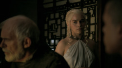 extant_GameOfThrones_5x02-TheHouseOfBlackAndWhite_2528