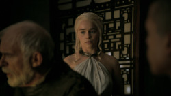 extant_GameOfThrones_5x02-TheHouseOfBlackAndWhite_2529