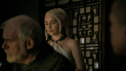 extant_GameOfThrones_5x02-TheHouseOfBlackAndWhite_2530