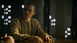 extant_GameOfThrones_5x02-TheHouseOfBlackAndWhite_2539
