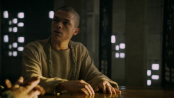 extant_GameOfThrones_5x02-TheHouseOfBlackAndWhite_2544